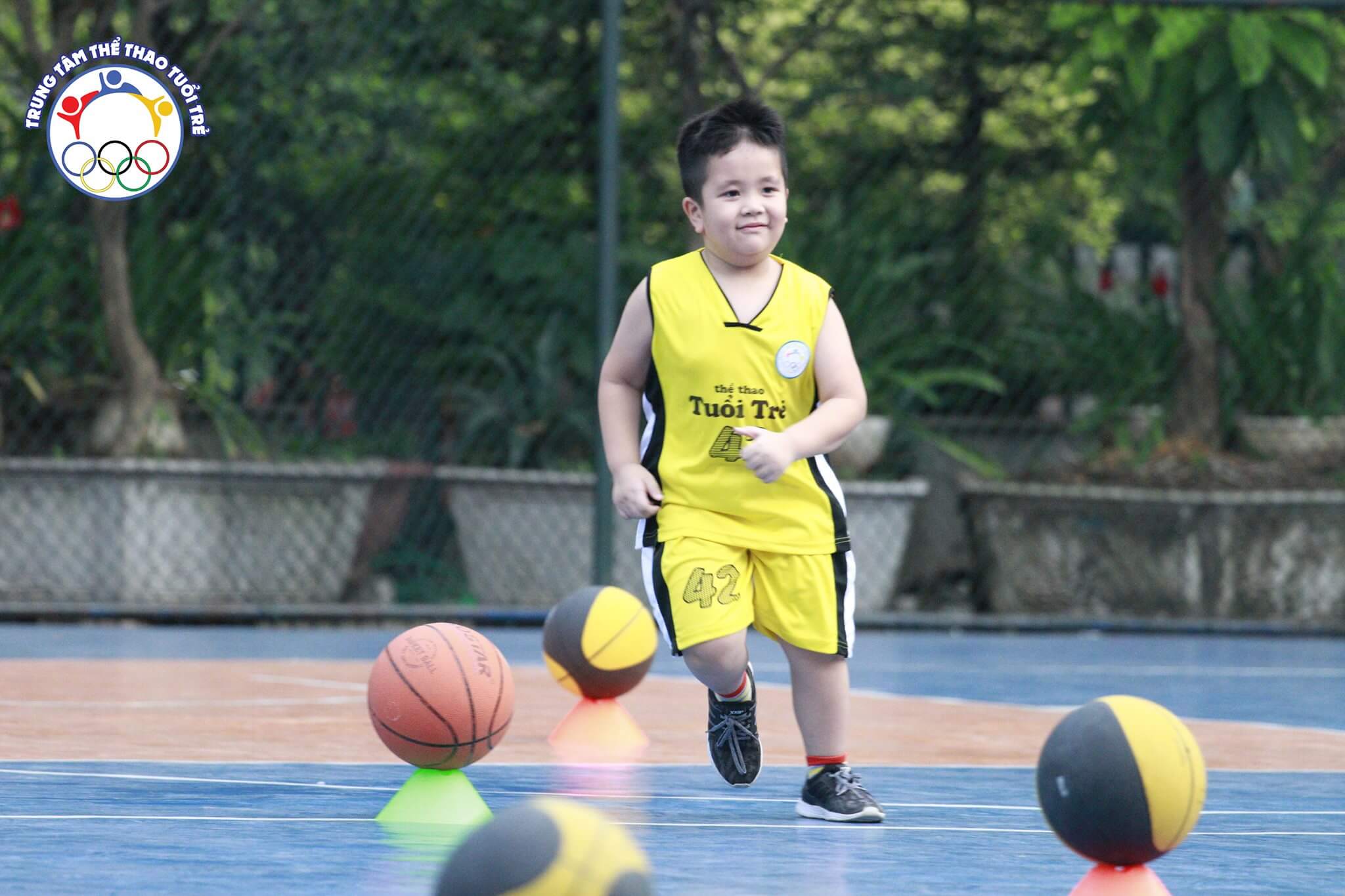 chơi bóng rổ cần những gì 