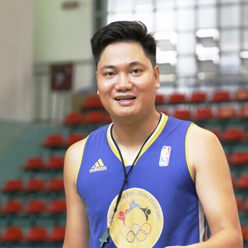 Huấn luyện viên: Lương Bằng - Đội phó đội bóng Wolves Basketball
