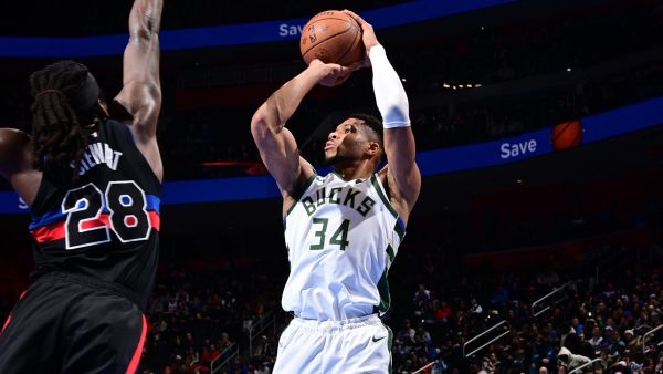 Giannis Antetokounmpo xác lập kỷ lục mới của CLB Bucks.