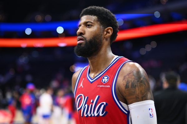 "Bom tấn" Paul George cũng phải dùng thuốc giảm đau để duy trì phong độ