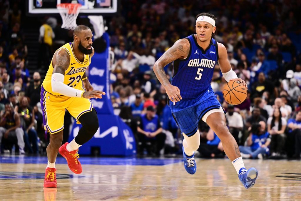 Los Angeles Lakers đối đầu Orlando Magic